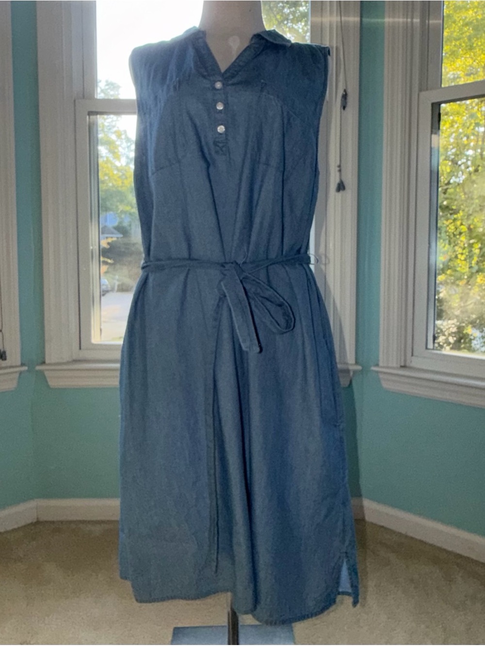 Croft & Barrow 100% Cotton Sleeveless Blue Chambray Belted Dress - Size L - EUC